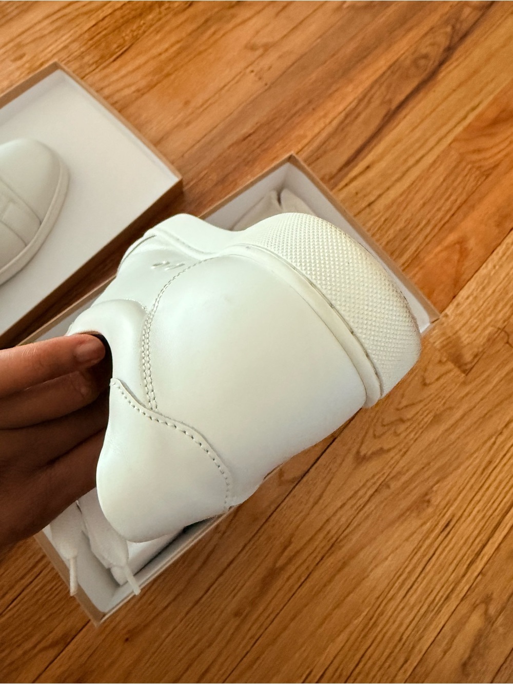 Christian Louboutin Sneaker Vieira in Size 40 - Picture 6 of 13